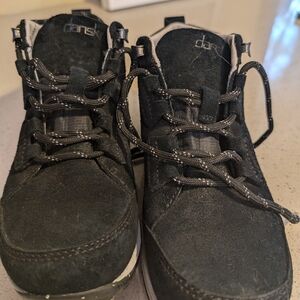 Ecco women's waterproof boots size 36 (fits more like a 6)